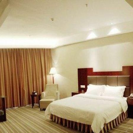 Phoenix Grand Hotel Fenghuang Esterno foto